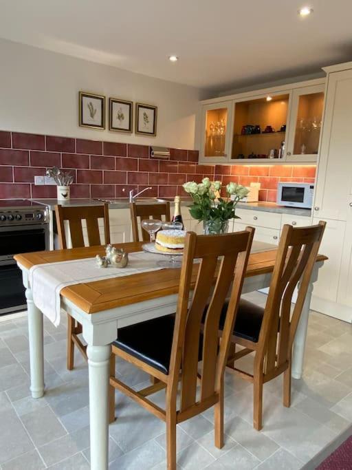 Woodland View At Hewish Mill Vila Bittadon Exterior foto